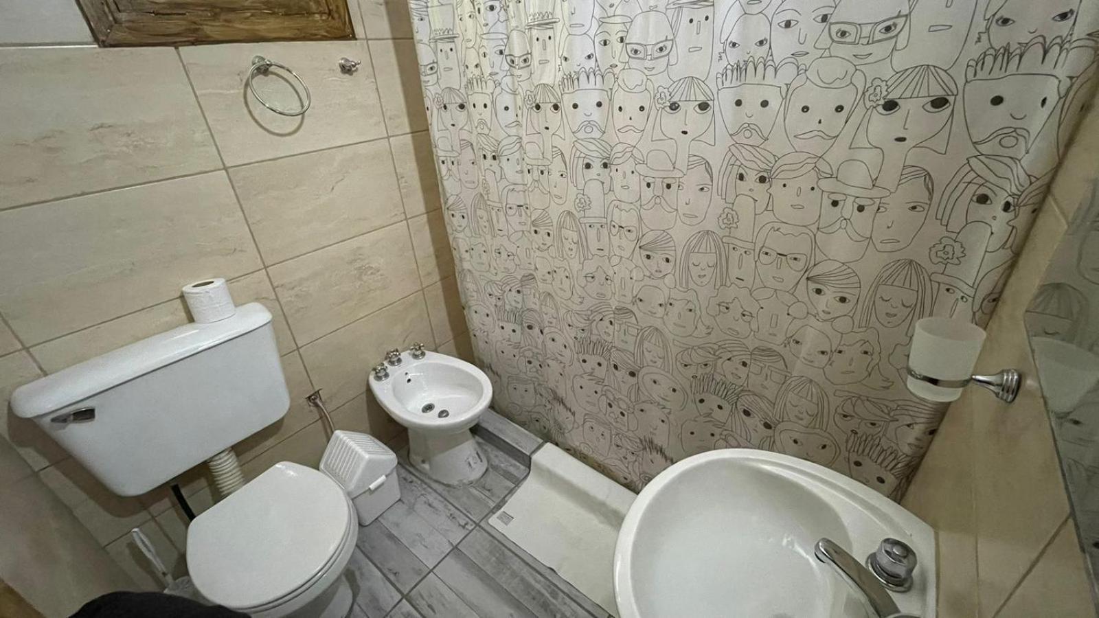 Hostel Danny El Calafate Exterior photo