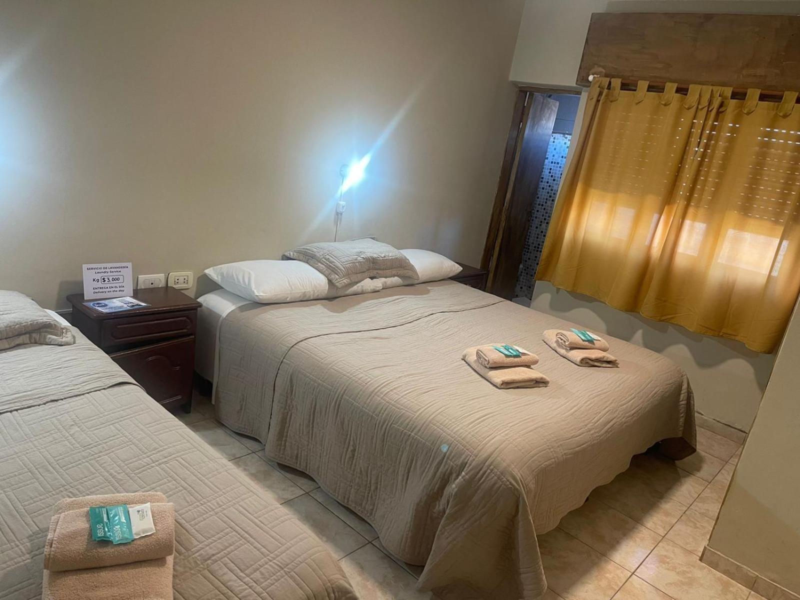 Hostel Danny El Calafate Exterior photo