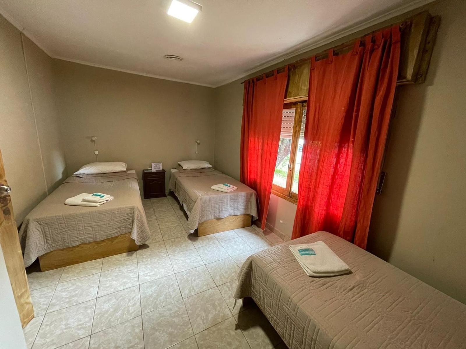 Hostel Danny El Calafate Exterior photo